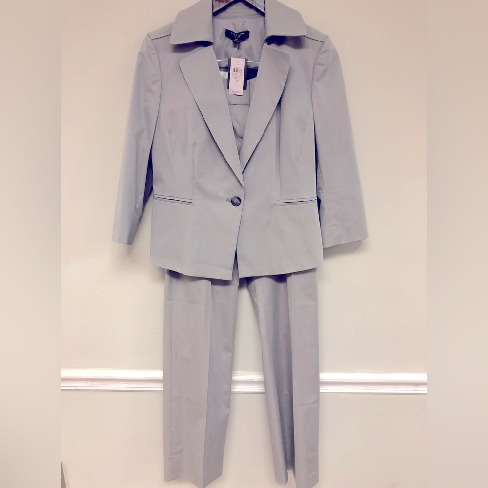 Ann Taylor retail store suit pants jacket set
